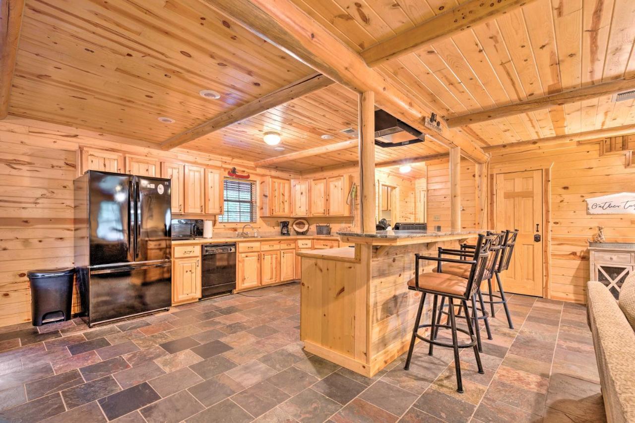 Broken Bow Retreat On 2 Acres With Hot Tub And Deck! Villa Eksteriør billede