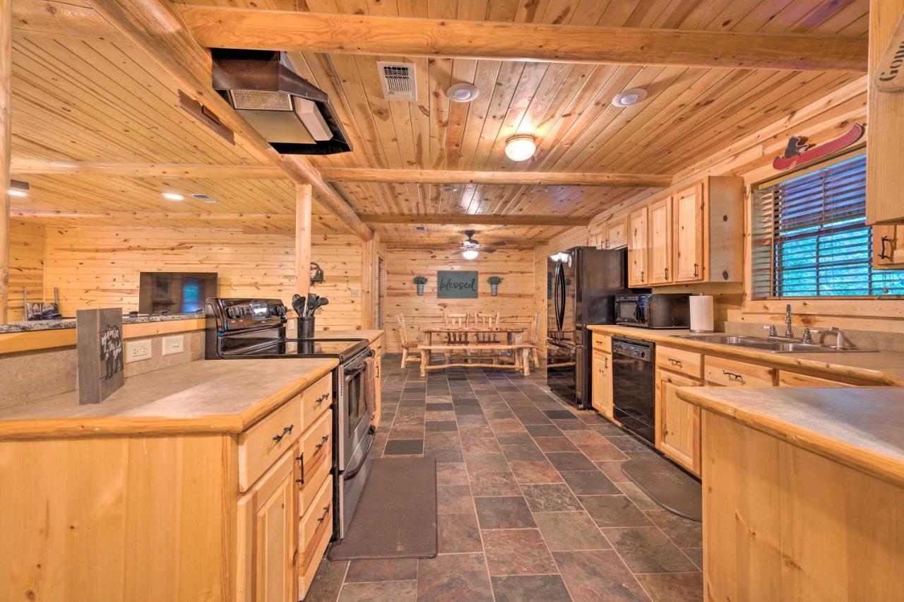 Broken Bow Retreat On 2 Acres With Hot Tub And Deck! Villa Eksteriør billede