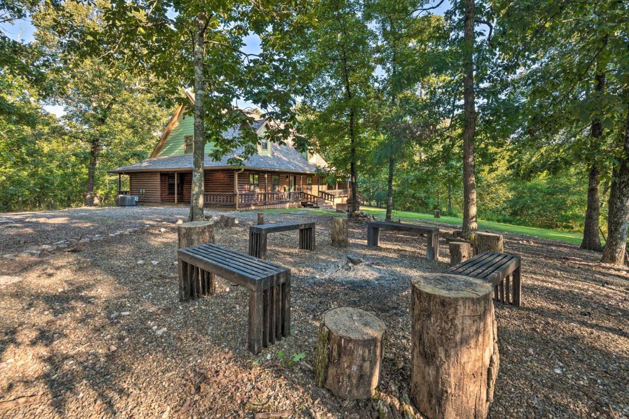 Broken Bow Retreat On 2 Acres With Hot Tub And Deck! Villa Eksteriør billede