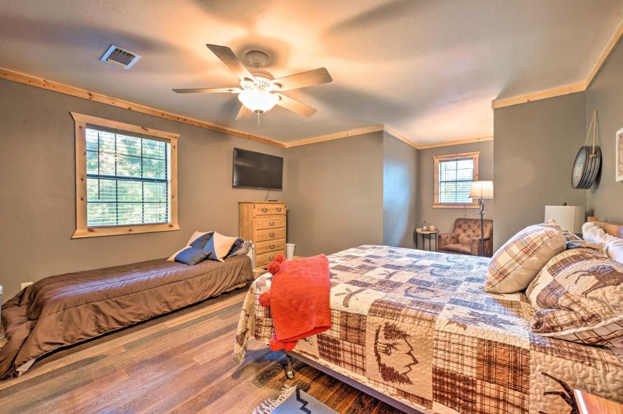 Broken Bow Retreat On 2 Acres With Hot Tub And Deck! Villa Eksteriør billede