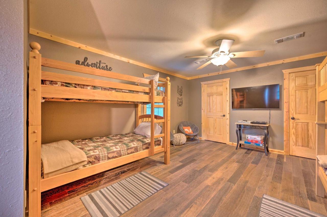 Broken Bow Retreat On 2 Acres With Hot Tub And Deck! Villa Eksteriør billede
